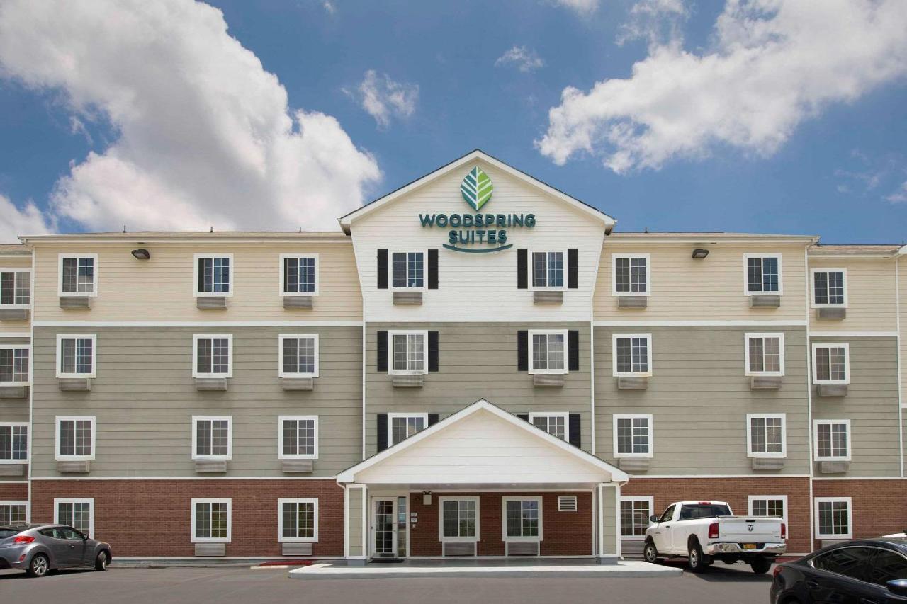 Woodspring Suites San Antonio North Live Oak I-35 Exterior photo