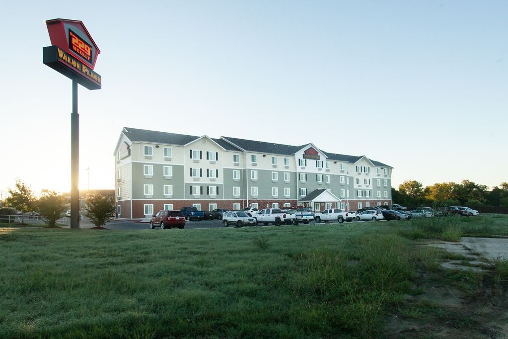 Woodspring Suites San Antonio North Live Oak I-35 Exterior photo