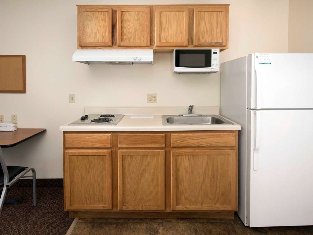 Woodspring Suites San Antonio North Live Oak I-35 Room photo